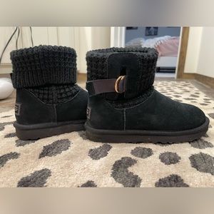 UGG Classic Solene Mini Boot, Black, Size 8